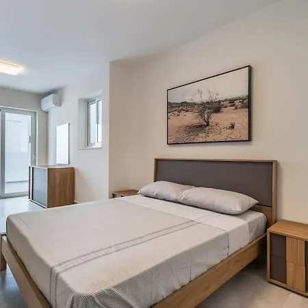 Lejlighed New Modern 1 Bedroom Penthouse San Pawl il-Baħar