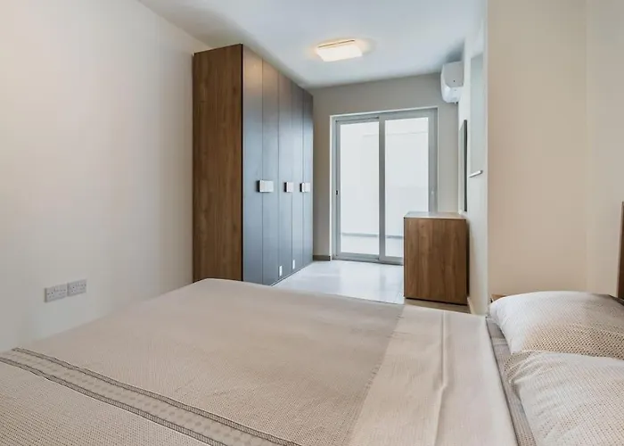 New Modern 1 Bedroom Penthouse 公寓 *