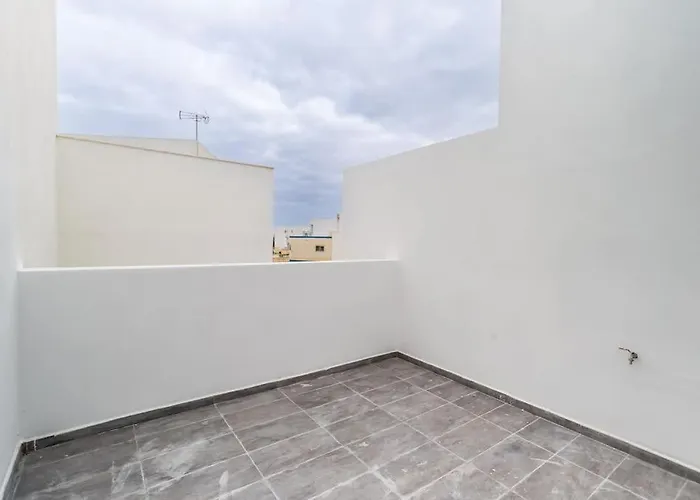 New Modern 1 Bedroom Penthouse 公寓 圣保罗湾城