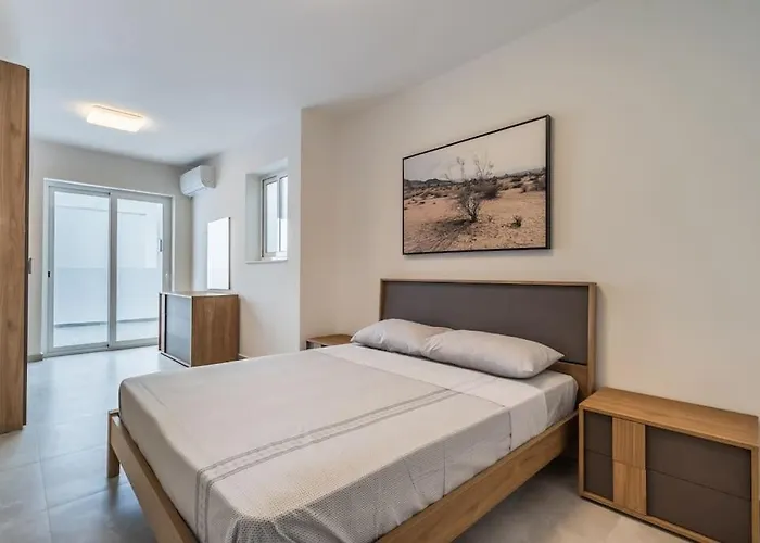 公寓 New Modern 1 Bedroom Penthouse 圣保罗湾城